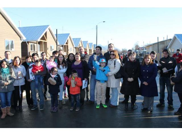 INAUGURAN NUEVO COMPLEJO HABITACIONAL EN PUERTO WILLIAMS