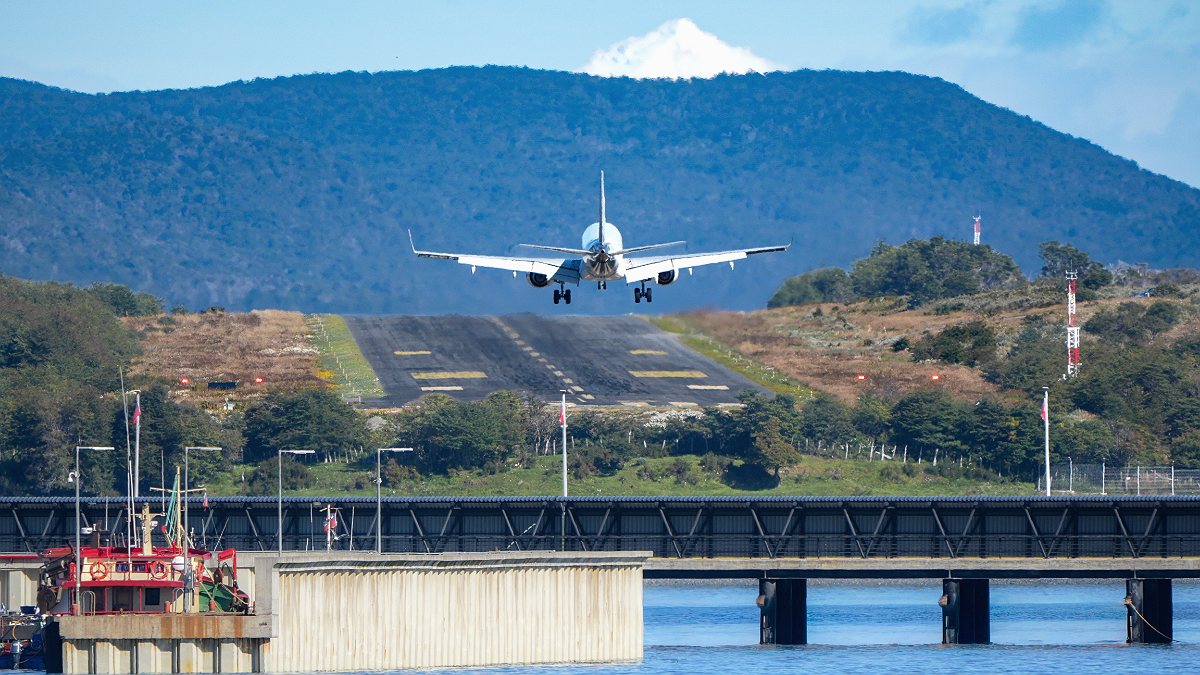 MOP publica licitación para ampliar terminal del aeródromo de Puerto Williams