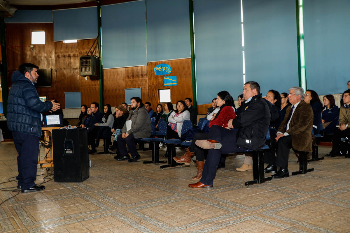 COMUNIDAD EDUCATIVA DE PUERTO WILLIAMS CONOCIO PROTOCOLO DE ACCIÓN FRENTE AL CONSUMO DE ALCOHOL Y OTRAS DROGAS